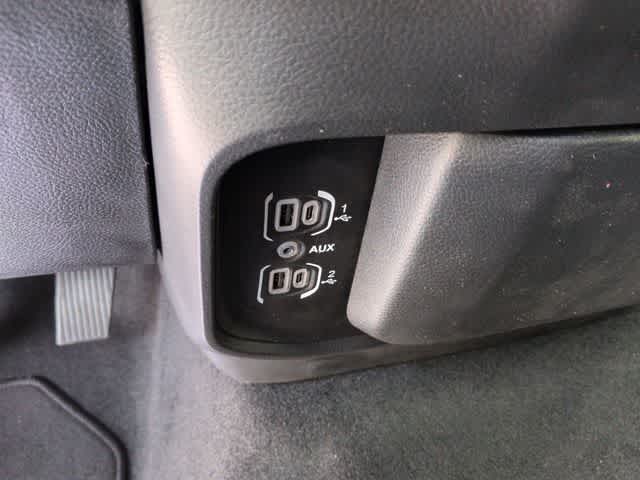 2026 RAM 1500 RAM 1500 TRADESMAN CREW CAB 4X4 5'7' BOX