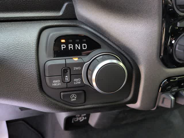 2026 RAM 1500 RAM 1500 TRADESMAN CREW CAB 4X4 5'7' BOX