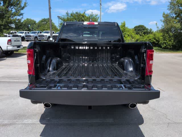 2026 RAM 1500 RAM 1500 TRADESMAN CREW CAB 4X4 5'7' BOX