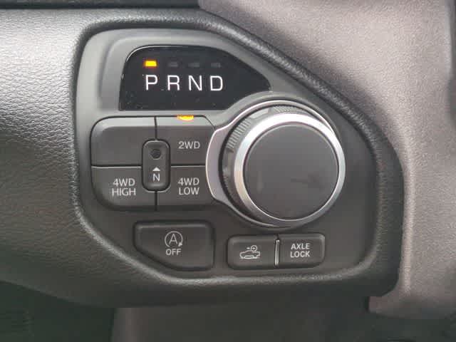 2026 RAM 1500 RAM 1500 WARLOCK CREW CAB 4X4 5'7' BOX
