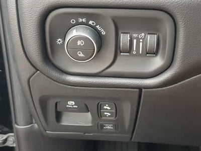 2026 RAM 1500 RAM 1500 LARAMIE CREW CAB 4X4 5'7' BOX
