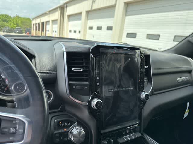 2026 RAM 1500 RAM 1500 LARAMIE CREW CAB 4X4 5'7' BOX