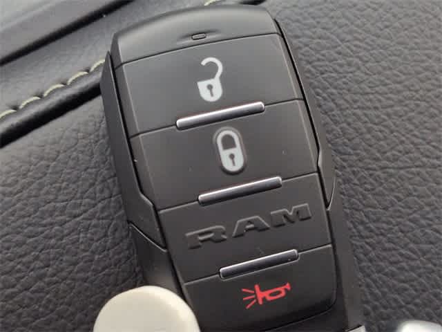 2026 RAM 2500 RAM 2500 TRADESMAN CREW CAB 4X4 6'4' BOX