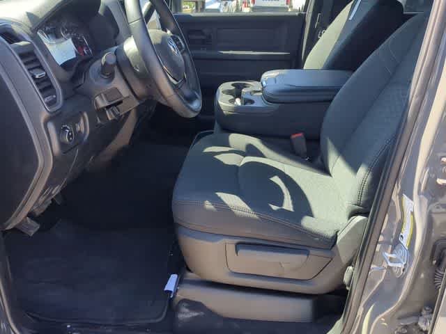 2026 RAM 2500 RAM 2500 BLACK EXPRESS CREW CAB 4X4 6'4' BOX