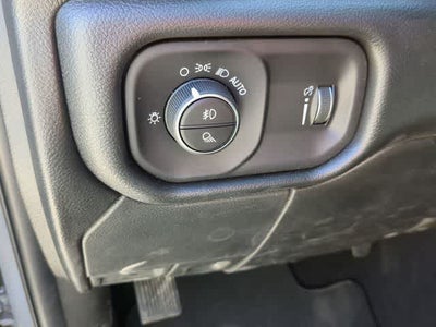 2026 RAM 2500 RAM 2500 BLACK EXPRESS CREW CAB 4X4 6'4' BOX