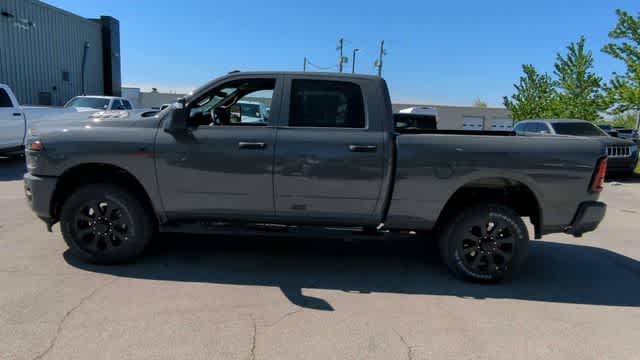 2026 RAM 2500 RAM 2500 BLACK EXPRESS CREW CAB 4X4 6'4' BOX