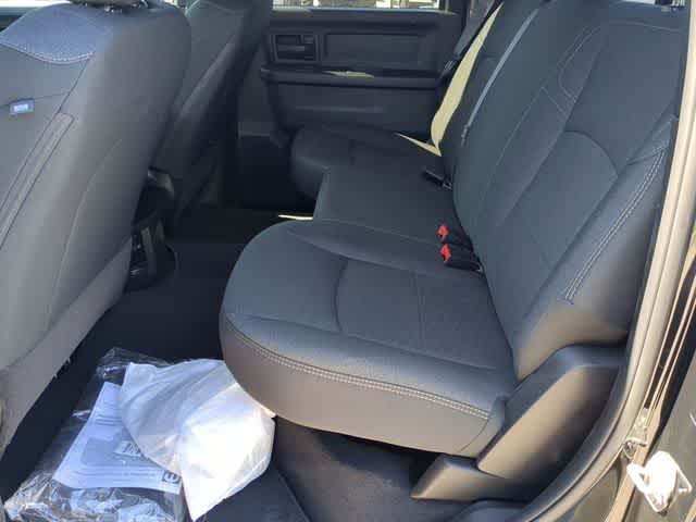 2026 RAM 2500 RAM 2500 BLACK EXPRESS CREW CAB 4X4 6'4' BOX