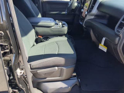 2026 RAM 2500 RAM 2500 BLACK EXPRESS CREW CAB 4X4 6'4' BOX