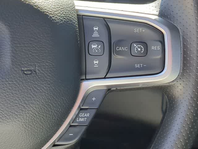 2026 RAM 2500 RAM 2500 BLACK EXPRESS CREW CAB 4X4 6'4' BOX