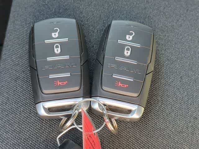 2026 RAM 2500 RAM 2500 BLACK EXPRESS CREW CAB 4X4 6'4' BOX