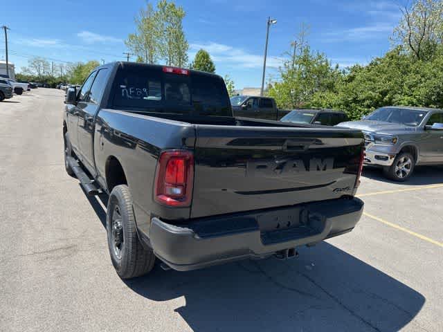 2026 RAM 2500 RAM 2500 TRADESMAN CREW CAB 4X4 6'4' BOX