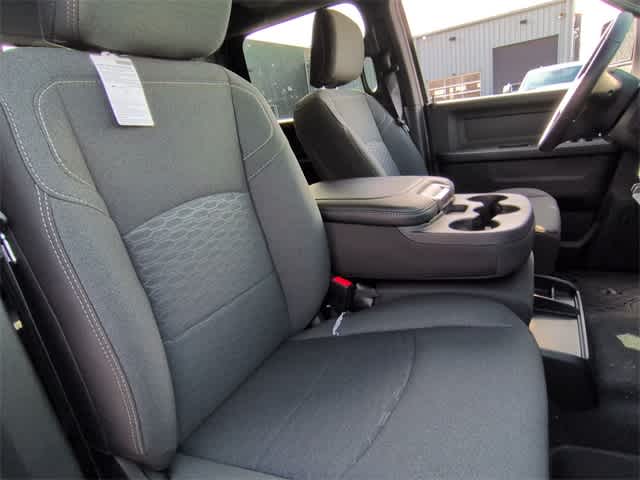 2026 RAM 2500 RAM 2500 TRADESMAN CREW CAB 4X4 6'4' BOX