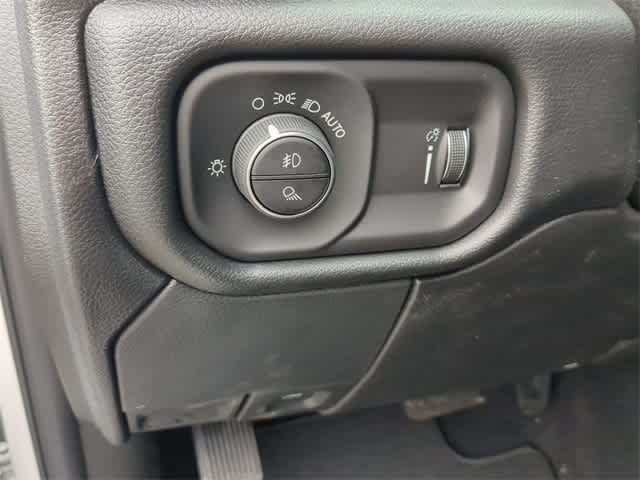 2026 RAM 2500 RAM 2500 TRADESMAN CREW CAB 4X4 6'4' BOX