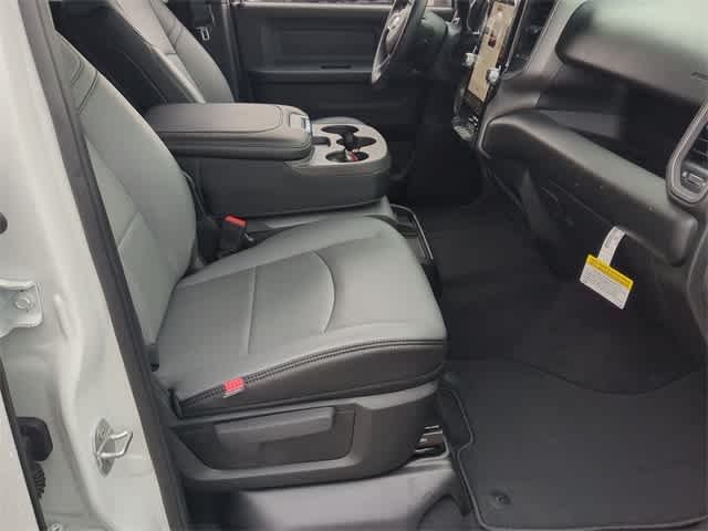 2026 RAM 2500 RAM 2500 TRADESMAN CREW CAB 4X4 6'4' BOX