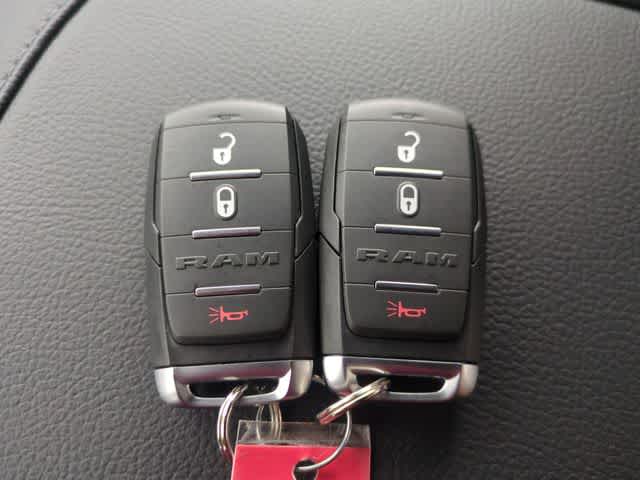 2026 RAM 2500 RAM 2500 TRADESMAN CREW CAB 4X4 6'4' BOX