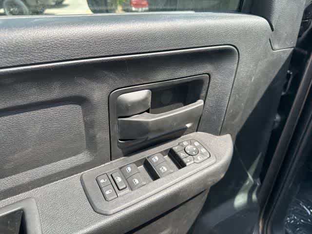 2026 RAM 2500 RAM 2500 BLACK EXPRESS CREW CAB 4X4 6'4' BOX