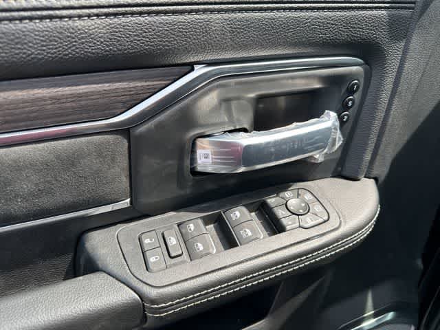 2026 RAM 2500 RAM 2500 LARAMIE MEGA CAB 4X4 6'4' BOX