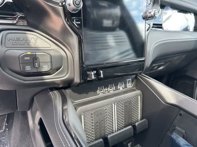 2026 RAM 2500 RAM 2500 LIMITED MEGA CAB 4X4 6'4' BOX