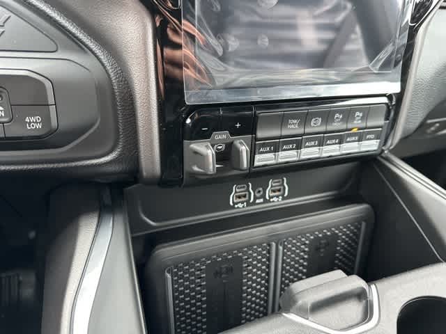 2026 RAM Ram 4500 Chassis Cab RAM 4500 BIG HORN CHASSIS CREW CAB 4X4 60' CA