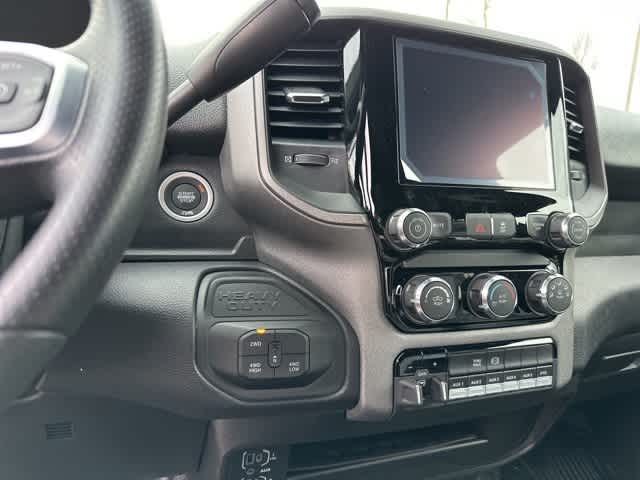 2026 RAM Ram 5500 Chassis Cab RAM 5500 TRADESMAN CHASSIS CREW CAB 4X4 84' CA