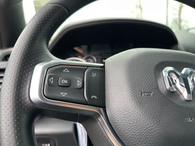 2026 RAM Ram 5500 Chassis Cab RAM 5500 TRADESMAN CHASSIS CREW CAB 4X4 84' CA