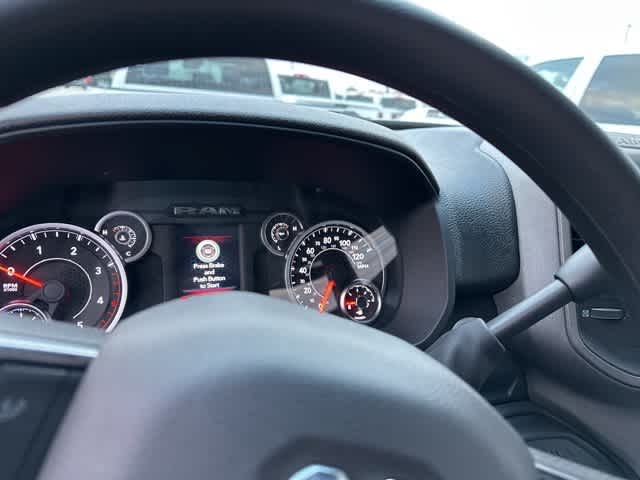 2026 RAM Ram 5500 Chassis Cab RAM 5500 TRADESMAN CHASSIS CREW CAB 4X4 84' CA