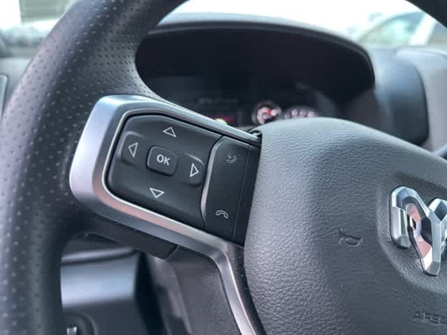 2026 RAM Ram 5500 Chassis Cab RAM 5500 TRADESMAN CHASSIS CREW CAB 4X4 84' CA