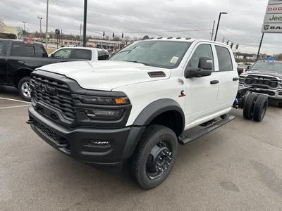 2026 RAM Ram 5500 Chassis Cab RAM 5500 TRADESMAN CHASSIS CREW CAB 4X4 84' CA