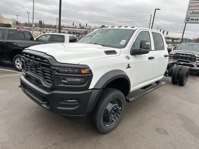 2026 RAM Ram 5500 Chassis Cab RAM 5500 TRADESMAN CHASSIS CREW CAB 4X4 84' CA
