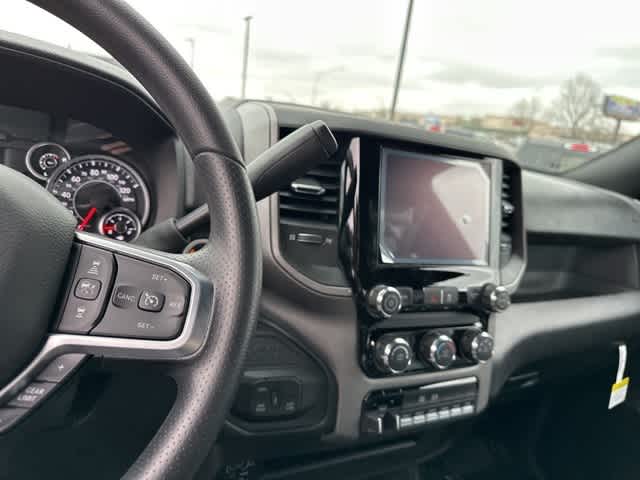 2026 RAM Ram 5500 Chassis Cab RAM 5500 TRADESMAN CHASSIS CREW CAB 4X4 84' CA