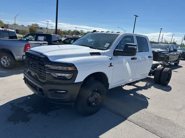 2026 RAM 3500 Chassis Cab RAM 3500 TRADESMAN CREW CAB CHASSIS 4X4 60' CA