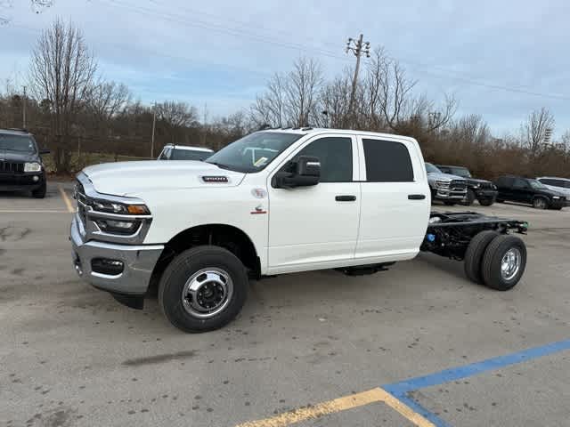 2026 RAM 3500 Chassis Cab RAM 3500 TRADESMAN CREW CAB CHASSIS 4X4 60' CA