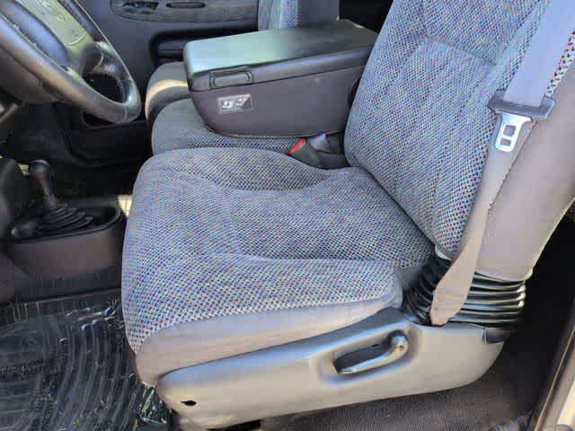 2000 Dodge Ram 2500 Base