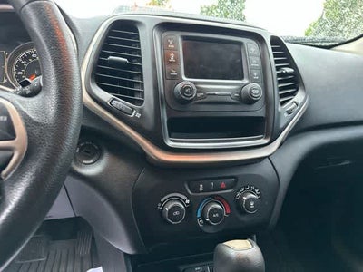 2015 Jeep Cherokee Sport