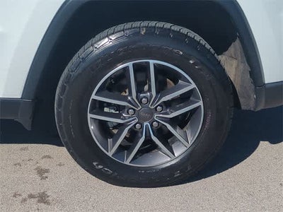 2019 Jeep Grand Cherokee Laredo E