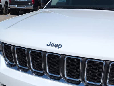2023 Jeep Grand Cherokee Laredo