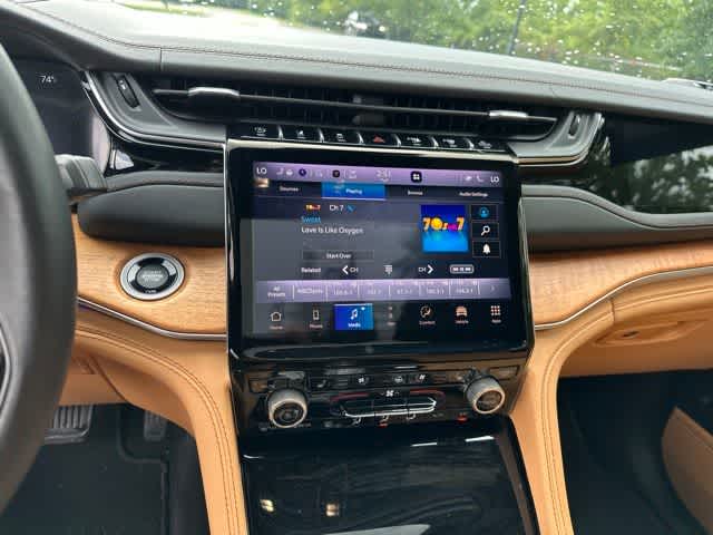 2022 Jeep Grand Cherokee Summit Reserve
