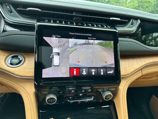 2022 Jeep Grand Cherokee Summit Reserve