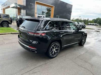 2022 Jeep Grand Cherokee Summit Reserve