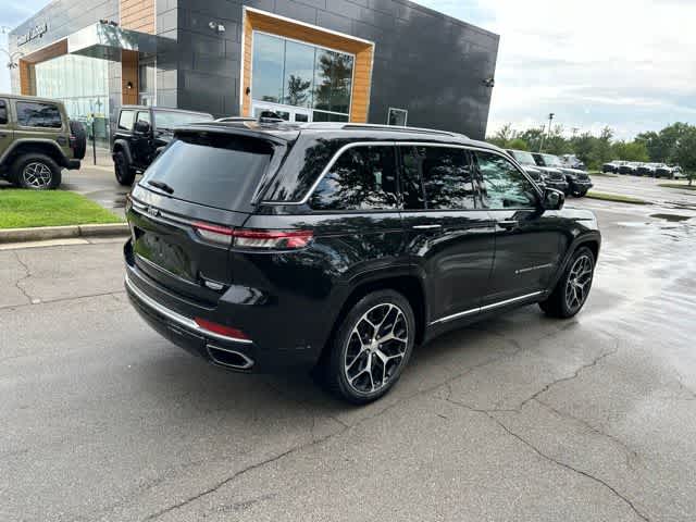 2022 Jeep Grand Cherokee Summit Reserve