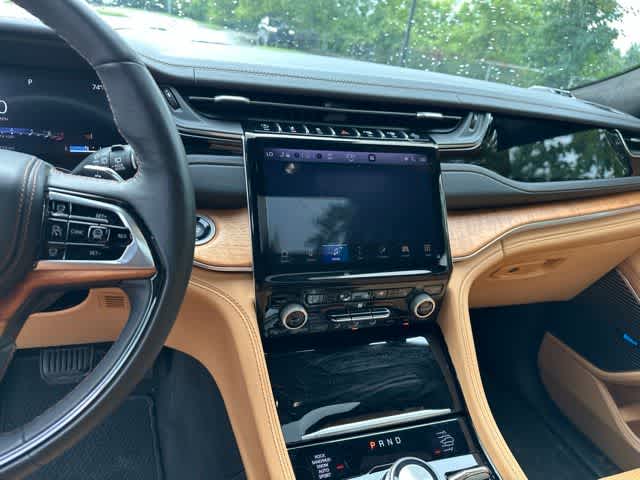 2022 Jeep Grand Cherokee Summit Reserve