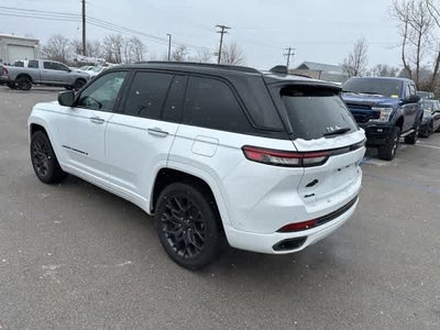 2025 Jeep Grand Cherokee Summit