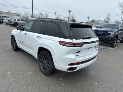 2025 Jeep Grand Cherokee Summit