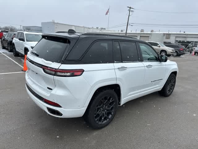 2025 Jeep Grand Cherokee Summit