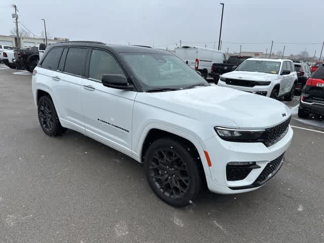 2025 Jeep Grand Cherokee Summit