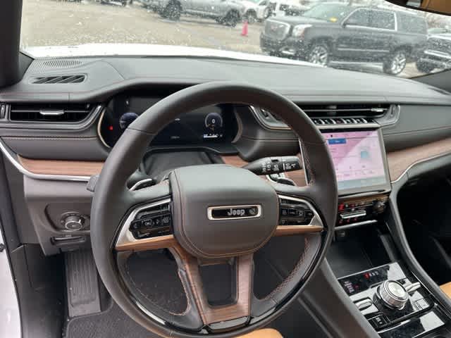 2025 Jeep Grand Cherokee Summit