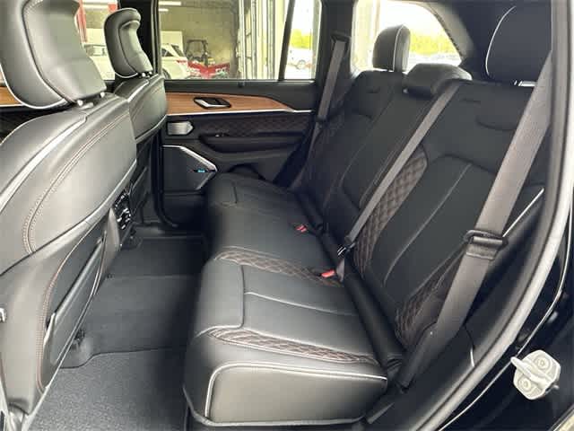 2023 Jeep Grand Cherokee Summit Reserve