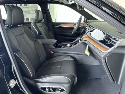 2023 Jeep Grand Cherokee Summit Reserve