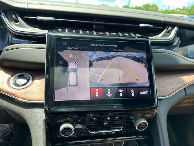 2023 Jeep Grand Cherokee Summit