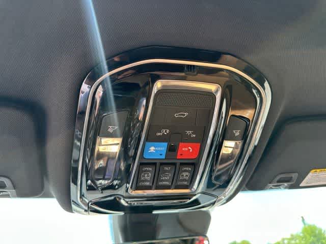 2023 Jeep Grand Cherokee Summit